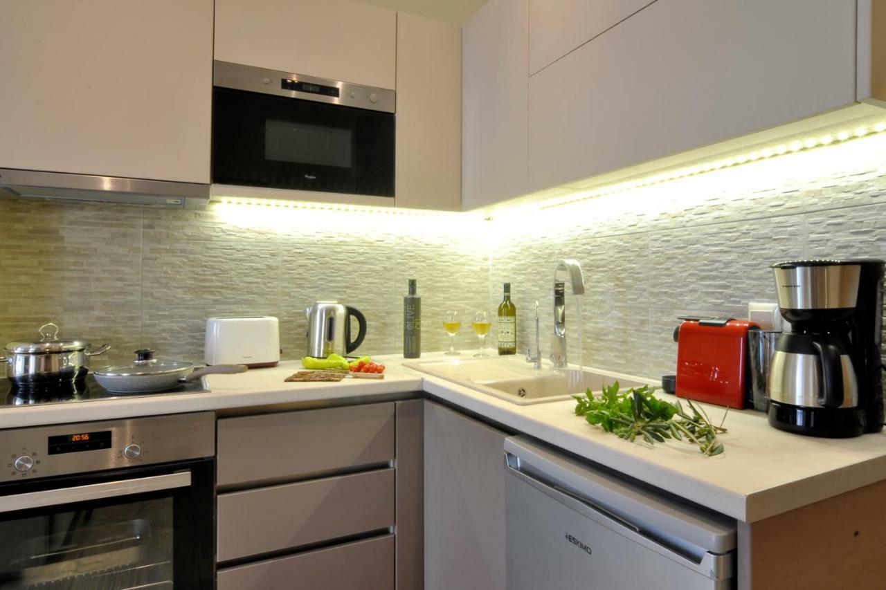 Casa Del Mar Apartment Букари Екстериор снимка